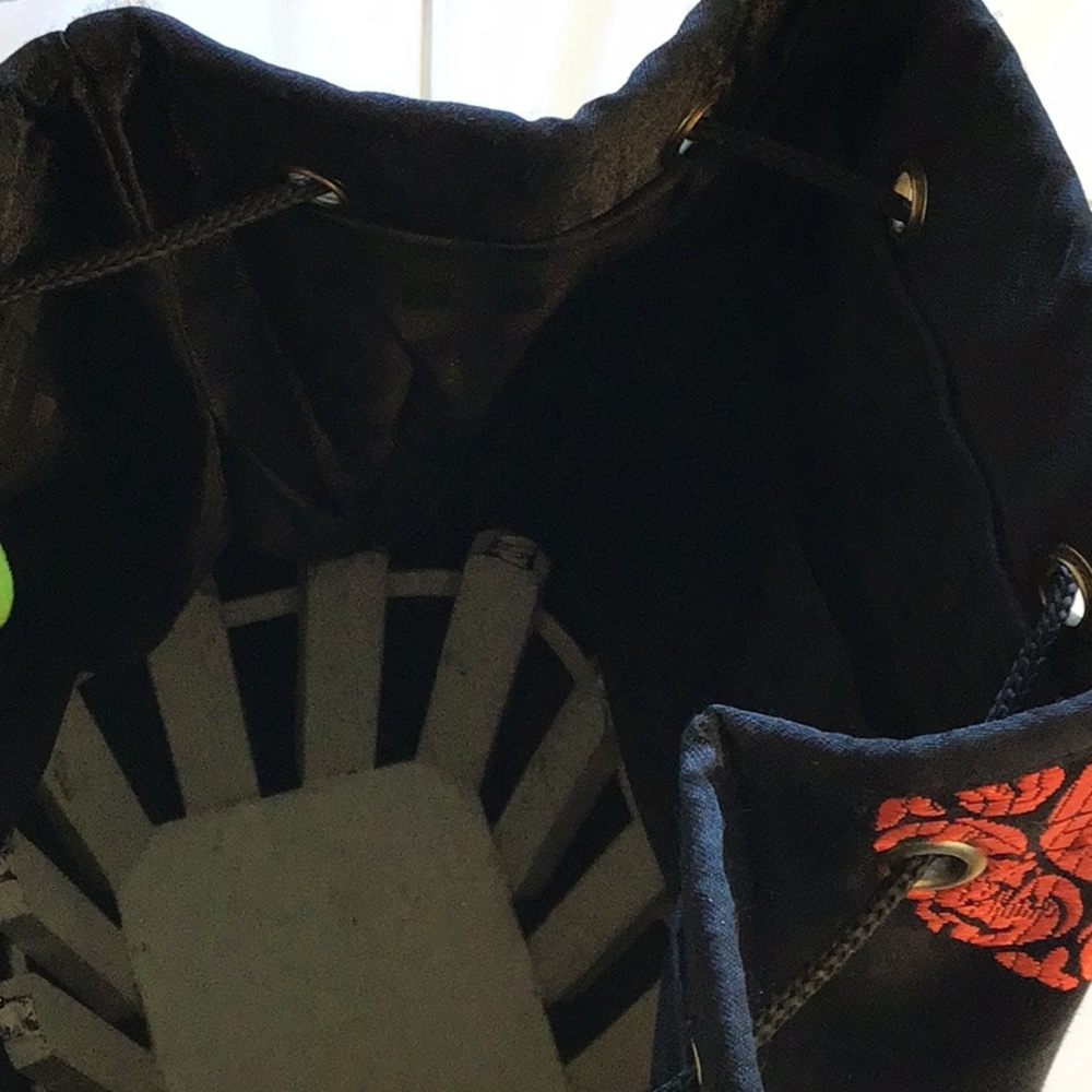 Oriental-Themed Drawstring Backpack (#5) - Picture 6 of 7